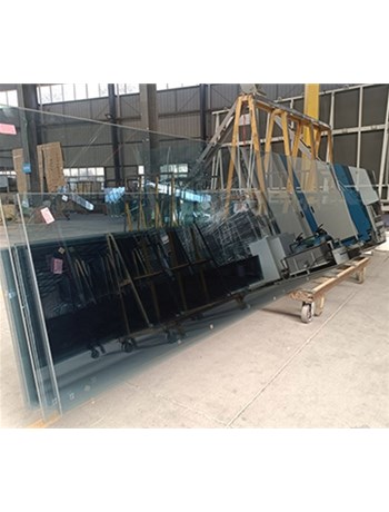 云南玻璃加工廠家|玻璃材料的加工流程中有哪些關鍵步驟？